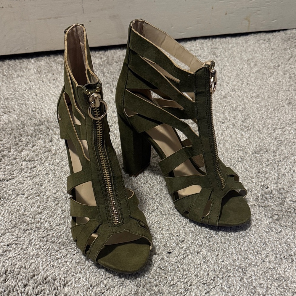 ⭐️ 2/$12 Charlotte Russe Olive Green Strappy Heeled Sandals-Single Item